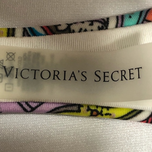 VICTORIAS SECRET molded cups bohemian paisley top - Picture 11 of 12